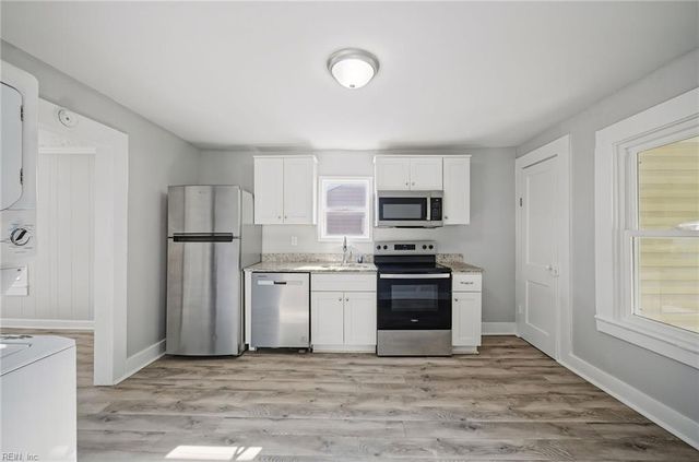 821 Kilby AVE, Suffolk, VA 23434