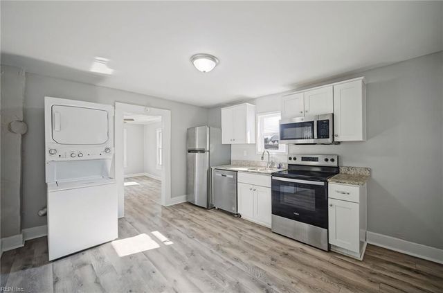 821 Kilby AVE, Suffolk, VA 23434