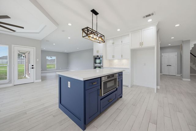 21310 Shore Arbor Lane, Cypress, TX 77433