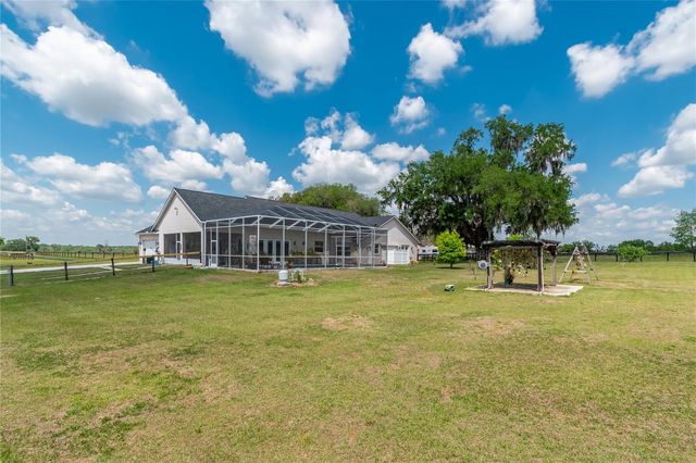 13025 NW GAINESVILLE ROAD, Reddick, FL 32686