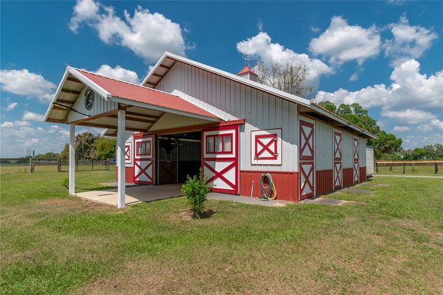 13025 NW GAINESVILLE ROAD, Reddick, FL 32686