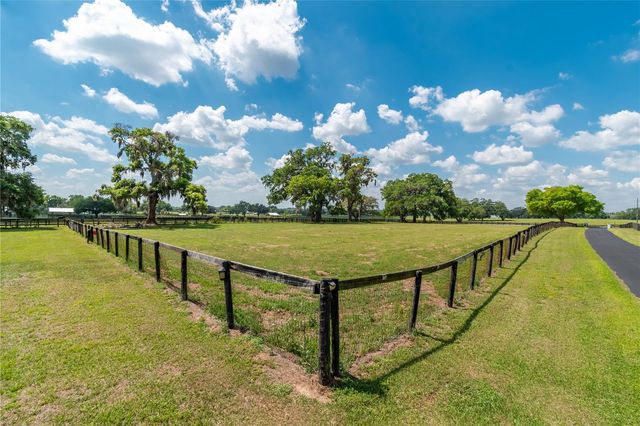13025 NW GAINESVILLE ROAD, Reddick, FL 32686