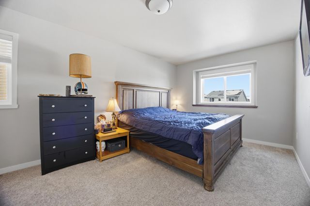 4522 18th Street S, Moorhead, MN 56560