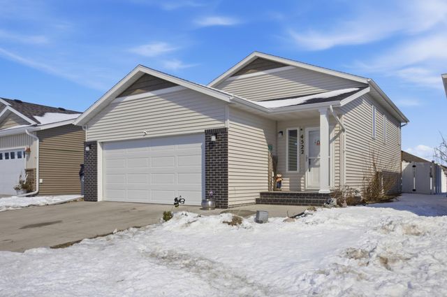 4522 18th Street S, Moorhead, MN 56560