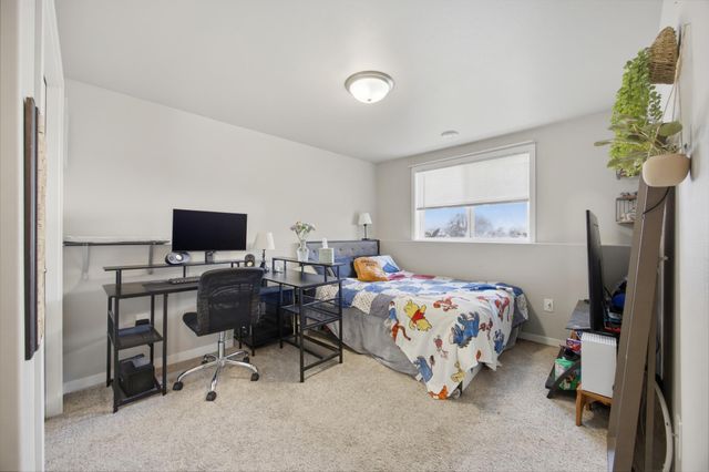 4522 18th Street S, Moorhead, MN 56560