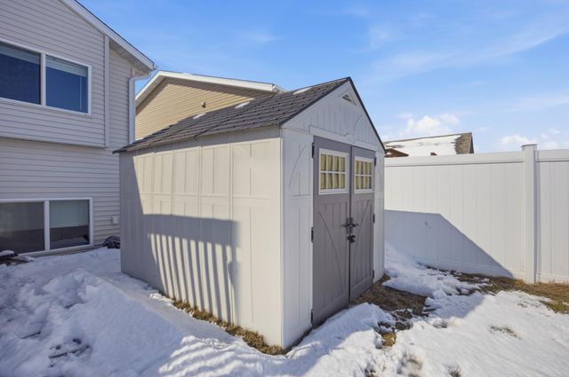 4522 18th Street S, Moorhead, MN 56560