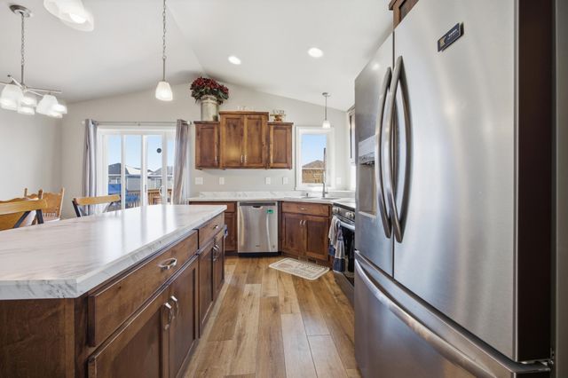 4522 18th Street S, Moorhead, MN 56560