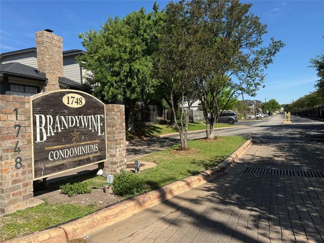 1748 Ohlen RD 24, Austin, TX 78757