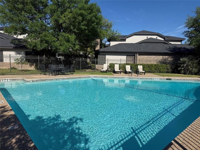 1748 Ohlen RD 24, Austin, TX 78757