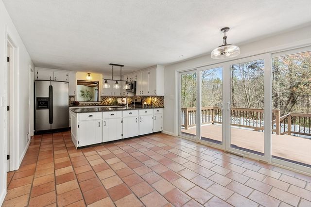 52 Bulkeley Rd, Littleton, MA 01460