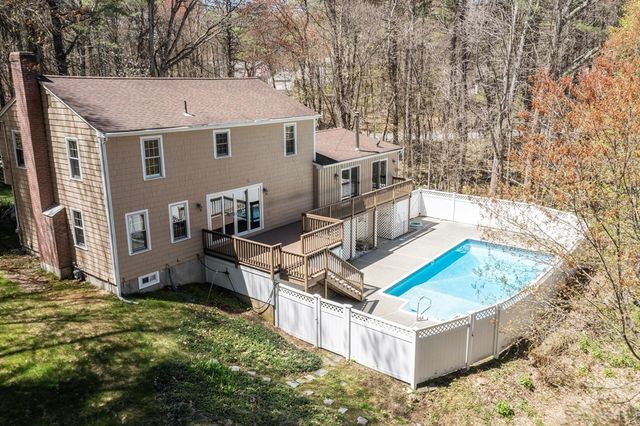 52 Bulkeley Rd, Littleton, MA 01460