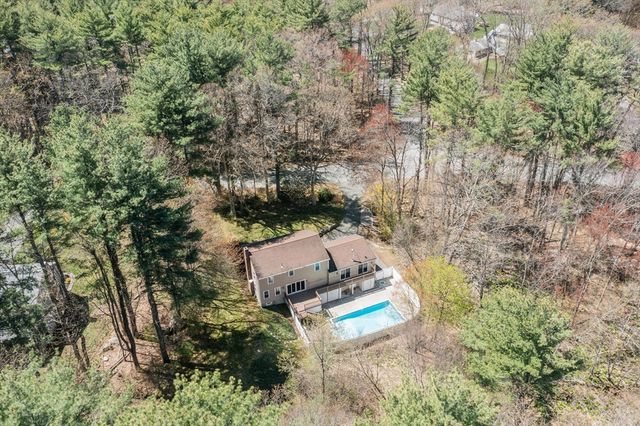 52 Bulkeley Rd, Littleton, MA 01460