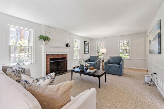 52 Bulkeley Rd, Littleton, MA 01460