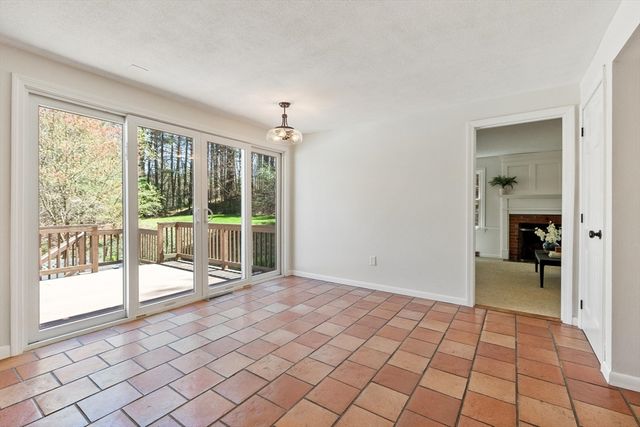 52 Bulkeley Rd, Littleton, MA 01460