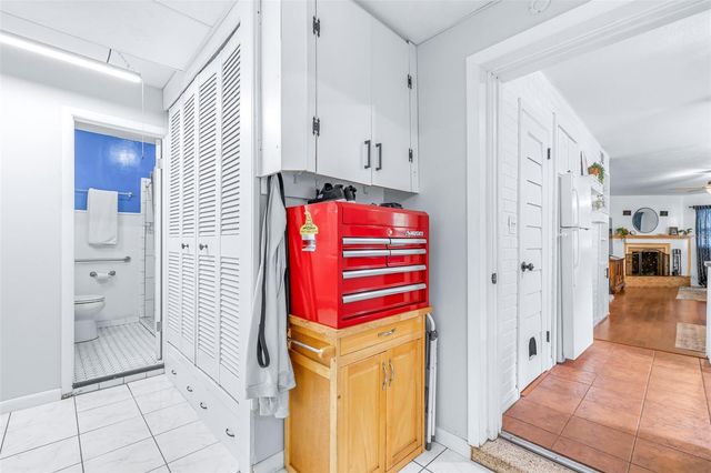 222 14TH AVENUE SW, Largo, FL 33770