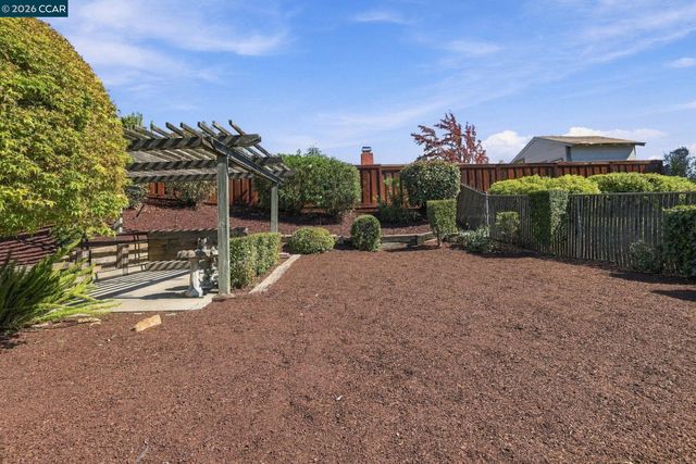 2641 Lassen Way, Pinole, CA 94564