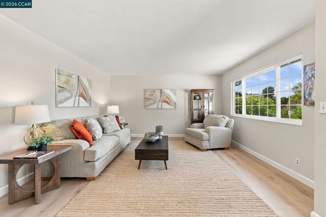 2641 Lassen Way, Pinole, CA 94564