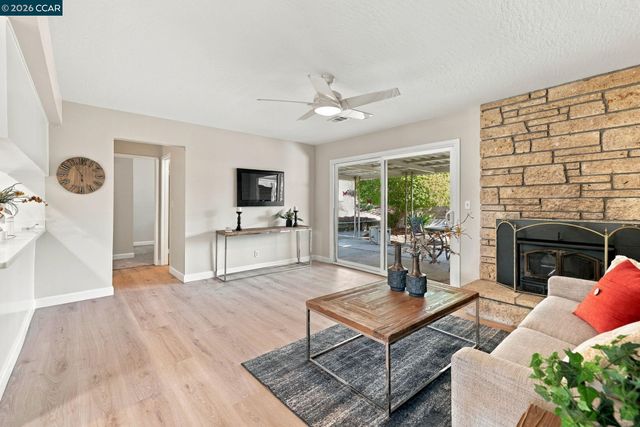 2641 Lassen Way, Pinole, CA 94564