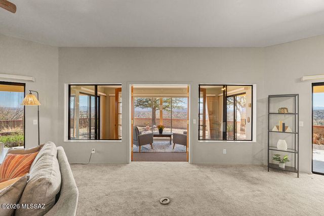 861 Via Mandan, Rio Rico, AZ 85648