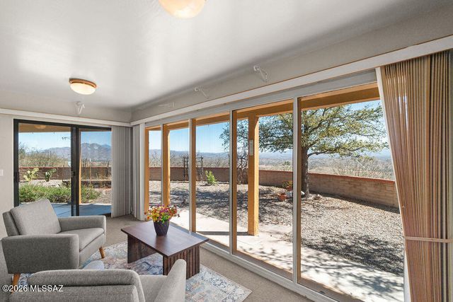 861 Via Mandan, Rio Rico, AZ 85648