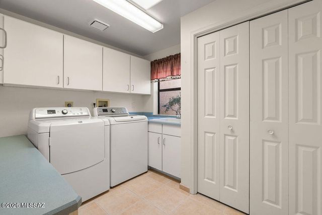 861 Via Mandan, Rio Rico, AZ 85648