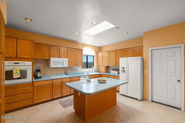 861 Via Mandan, Rio Rico, AZ 85648