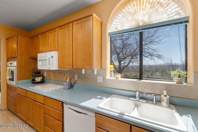 861 Via Mandan, Rio Rico, AZ 85648