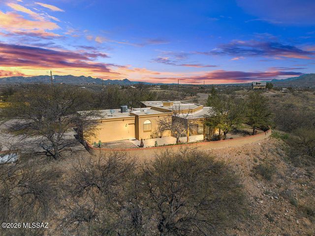 861 Via Mandan, Rio Rico, AZ 85648