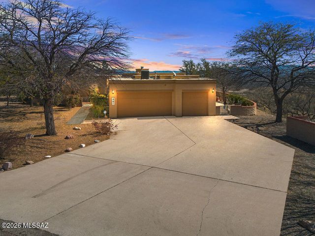 861 Via Mandan, Rio Rico, AZ 85648