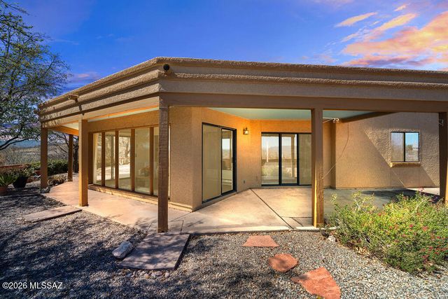 861 Via Mandan, Rio Rico, AZ 85648