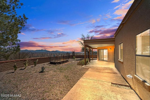 861 Via Mandan, Rio Rico, AZ 85648