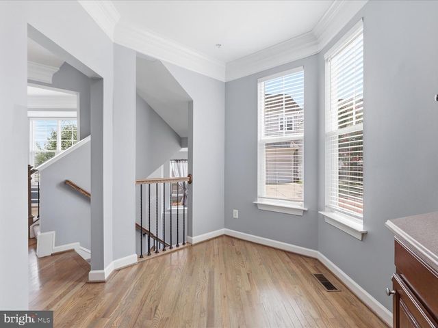 10009 ORLAND STONE DR, Bristow, VA 20136