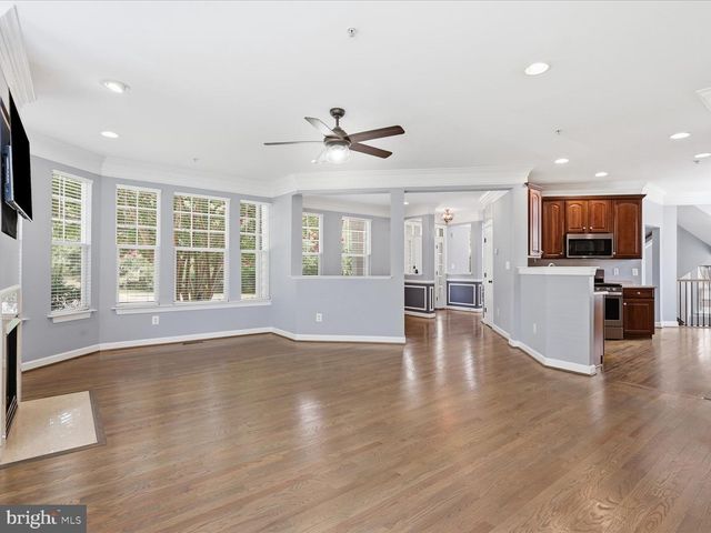 10009 ORLAND STONE DR, Bristow, VA 20136