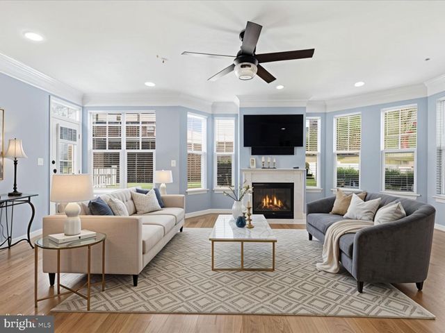 10009 ORLAND STONE DR, Bristow, VA 20136