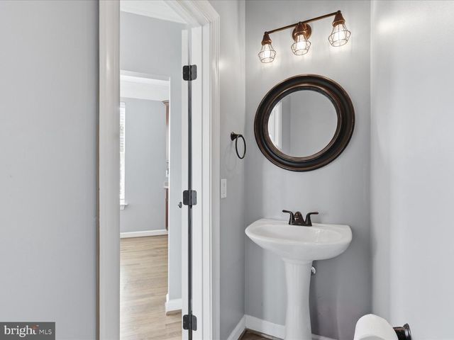 10009 ORLAND STONE DR, Bristow, VA 20136