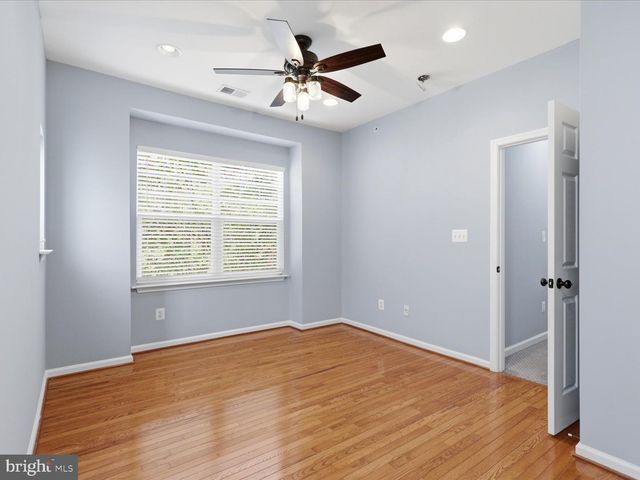 10009 ORLAND STONE DR, Bristow, VA 20136