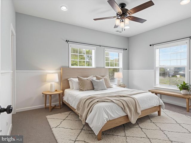 10009 ORLAND STONE DR, Bristow, VA 20136
