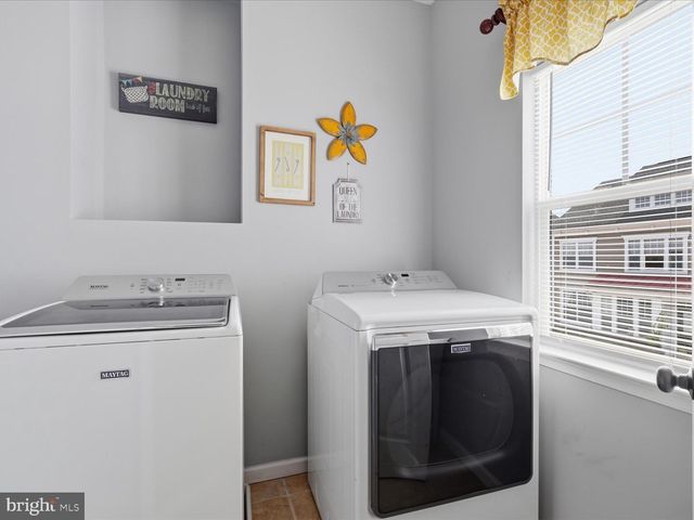 10009 ORLAND STONE DR, Bristow, VA 20136