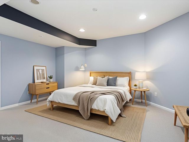 10009 ORLAND STONE DR, Bristow, VA 20136
