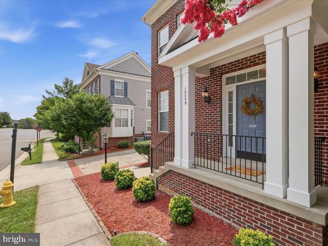 10009 ORLAND STONE DR, Bristow, VA 20136