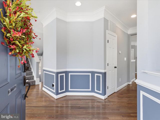 10009 ORLAND STONE DR, Bristow, VA 20136