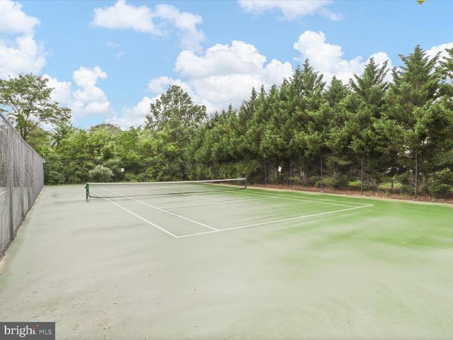 10009 ORLAND STONE DR, Bristow, VA 20136