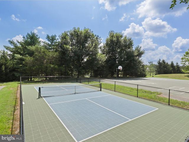 10009 ORLAND STONE DR, Bristow, VA 20136