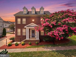 10009 ORLAND STONE DR, Bristow, VA 20136