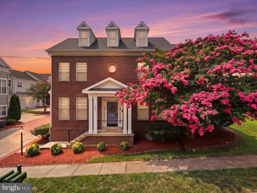 10009 ORLAND STONE DR, Bristow, VA 20136