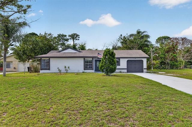 310 SW Bridgeport Dr, Port St. Lucie, FL 34953