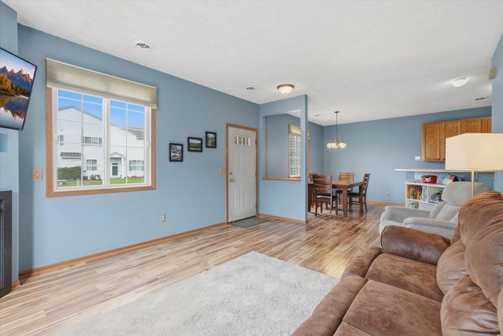 13043 Europa Trail Way N A, Hugo, MN 55038 — photo 4