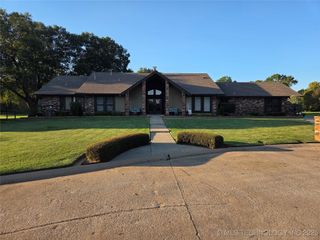 1012 W Ocala Street, Broken Arrow, OK 74011