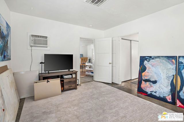 543 N Paseo De Anza, Palm Springs, CA 92262