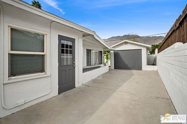 543 N Paseo De Anza, Palm Springs, CA 92262